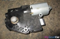 Моторчик люка (61 Общее э/оборудование автомобиля) 676169222571